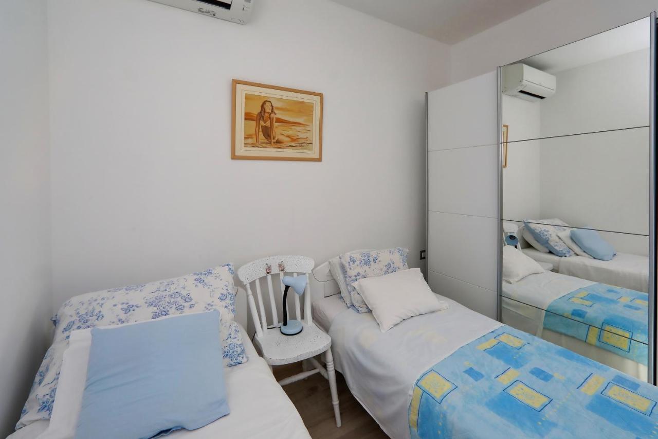 Apartmani Marina S Pogledom, Sukošan Exterior foto